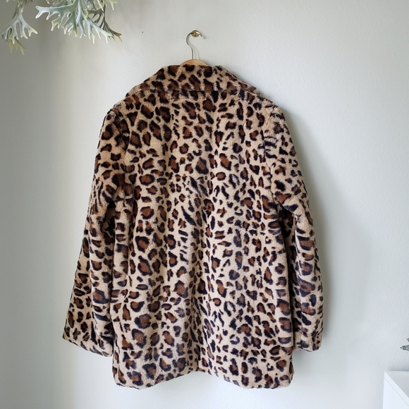 Vegan Fur Leopard Print Coat - Picture 5 of 16